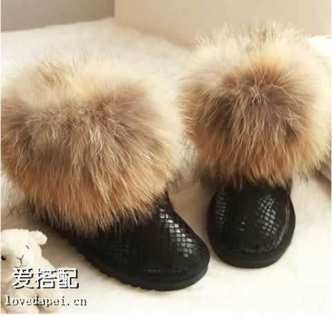 暖暖的雪地靴搭配